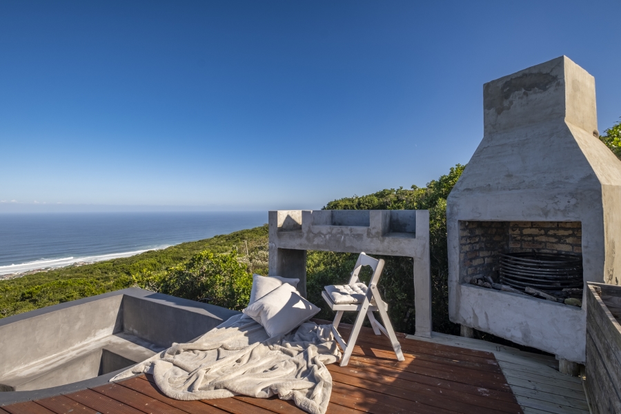 1 Bedroom Property for Sale in Seaview Eastern Cape